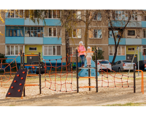 Детский спортивный комплекс с канатными лазами Серия треугольник Romana 401.33.00